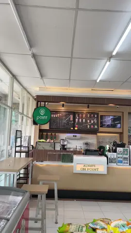 Nongkrong disini dl Point Coffee Weda 🧋 #fypシ゚viral🖤tiktok #fypviraltiktok #fypdong #fypage #fypツ #halmaherategah #wedahalmaherategah📍 #pointcoffeeweda #indomaret #indomarettiktok #indomarethitz #indomaretpoinku 