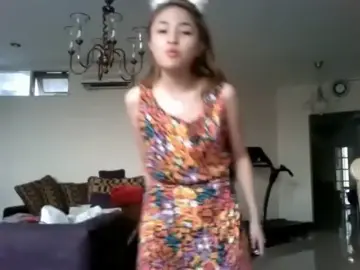 Tahun 2009 sebelum ada tiktok, Marshanda lipsync sambil joget