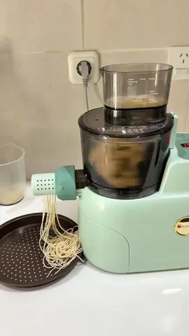 Mesin pembuat mie otomatis#mie #fyp#DIY #masak 