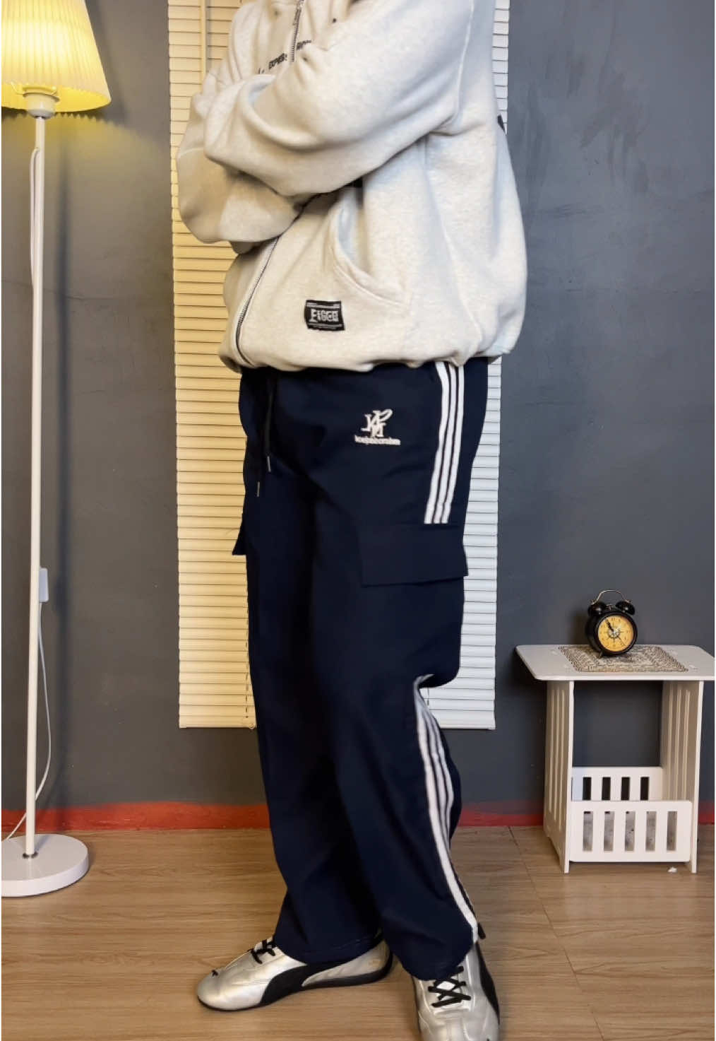 Yang navy lebih cakepp woyy 🤩 #cargopants #cargopantsoufit #celanacargopants 