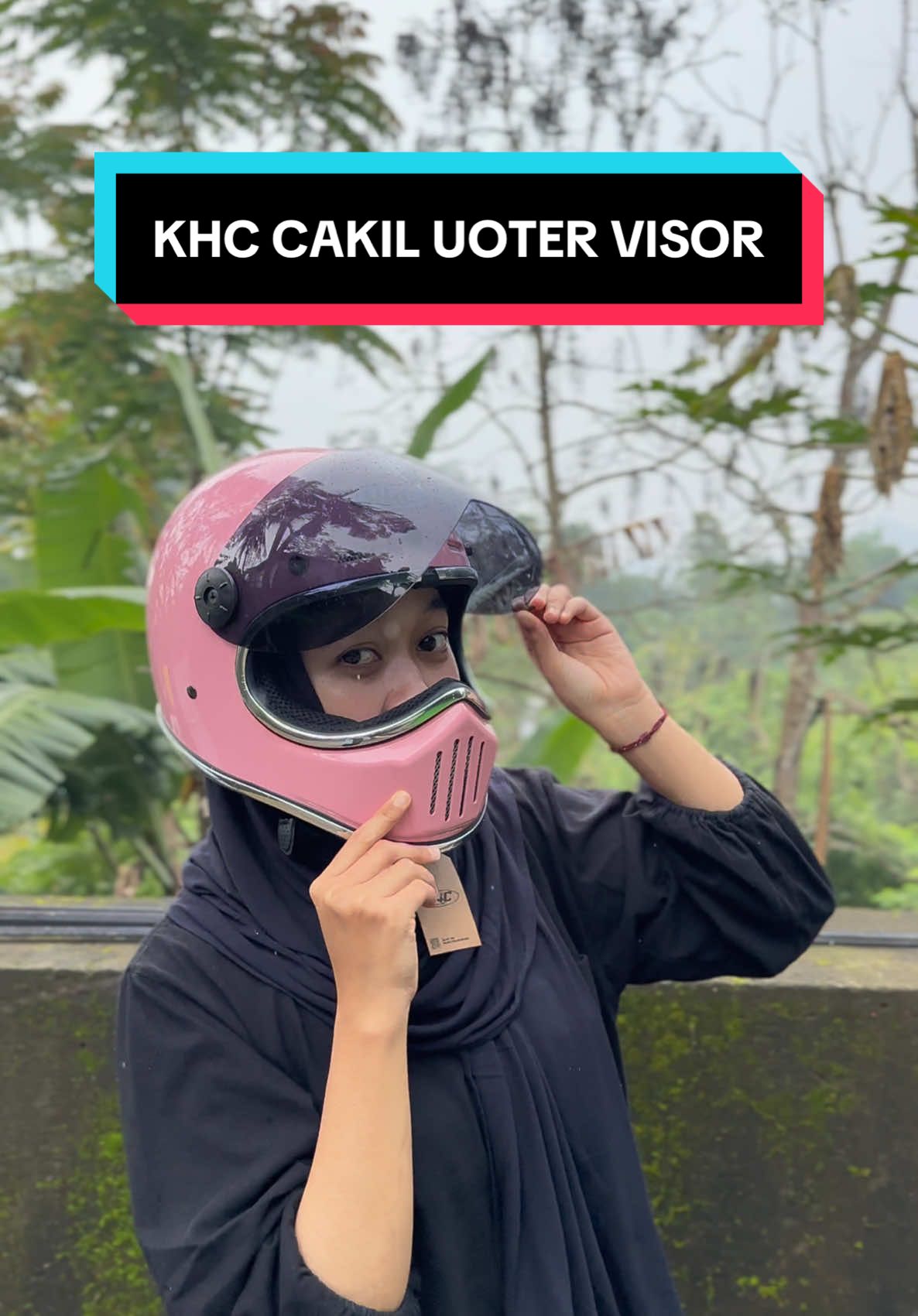Yuk hujan-hujanan! #khchelmet #helmfullface #helmkeren #helmhijab #helmretro #fyp 