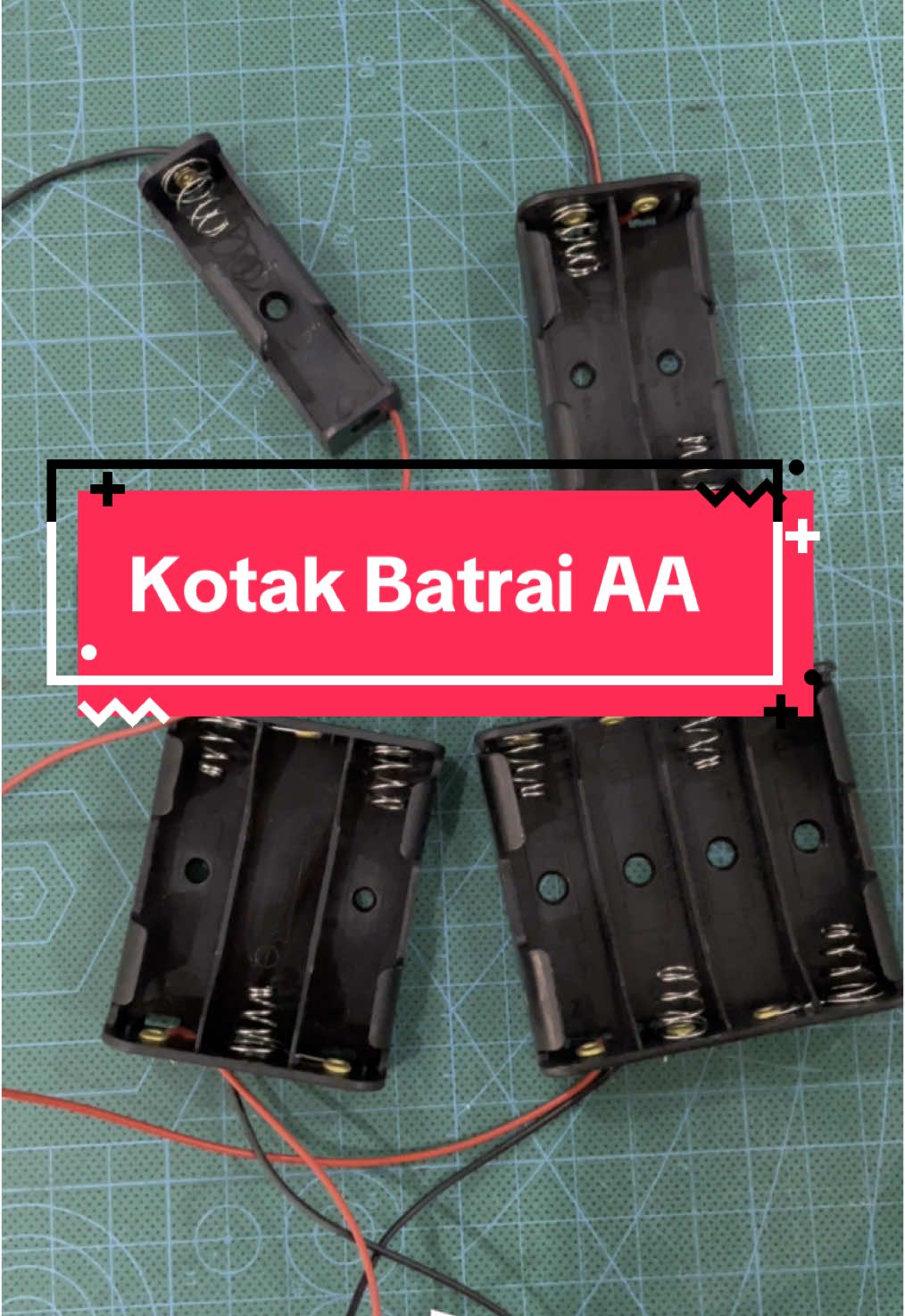 Tempat baterai kotak  Terdiri dari 1/2/3/4 slot  Tipe baterai : AA  Panjang kabel kurang lebih 8cm ————————————— #kotakbaterai #baterai #jogja #fyppppppppppppppppppppppp #fypage #xyzbcafypシ #fuji #foryou #working #box #casing #tiktokviral 