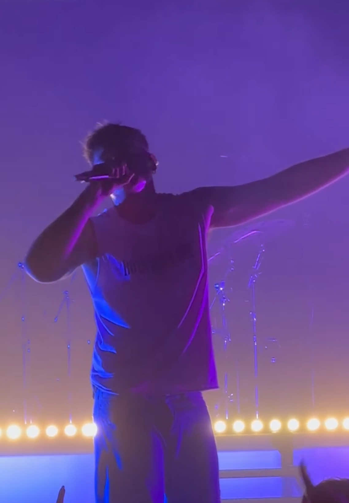Riguardando i video dei concerti vecchi perché maggio sembra non arrivare più  @Olly 🤍 #olly 
