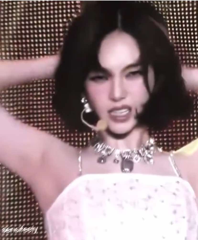 #KARINA — KARINA DAY TOMORROW #yujimin #karinaaespa #aespa #aespaedit 