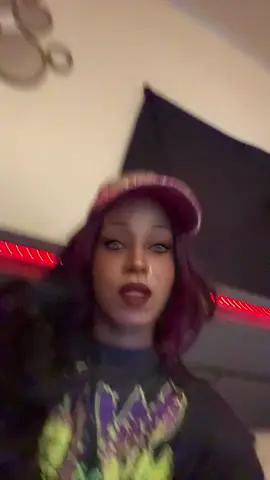 Stuck where he fuk 💋