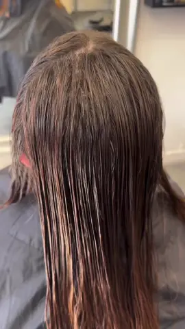 “Golden balayage perfection! ✨ Soft, sun-kissed tones and seamless blends create the ultimate glow. This low-maintenance, high-impact look is all about effortless beauty. Who’s loving this golden transformation? 💛  . . . #GoldenBalayage #SunKissedHair #EffortlessGlow#RamadanMubarak #muslimfriendly #ealinghairdresser #ealing 