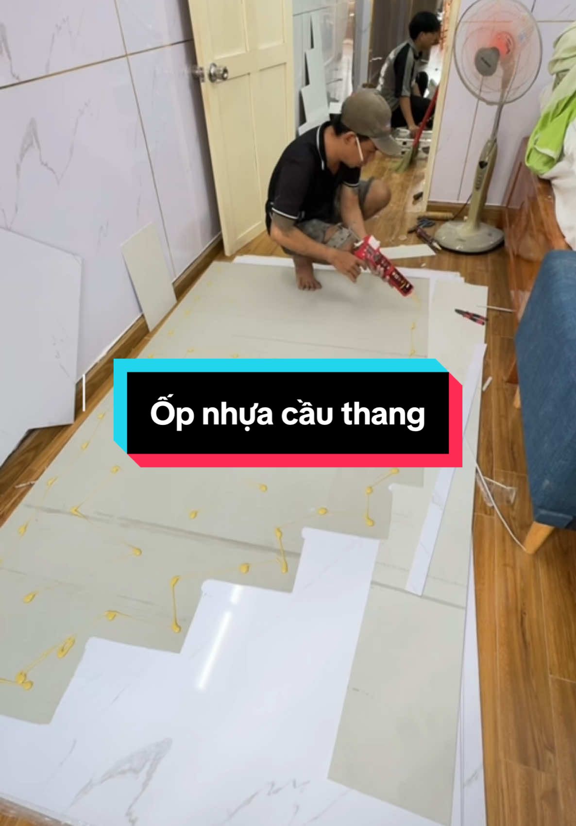 👉Tường ẩm mốc xử lý mãi không hết, sơn đi sơn lại nhiều lần 🤔 👉GIẢI PHÁP nhanh 👉thi công tấm ốp PVC vân đá  #nhựaốptường #nhựagiảđáốptường #tấmốpnhựacaocấp #cảitạonhàcũ #decor #tấmnhựaốptường 