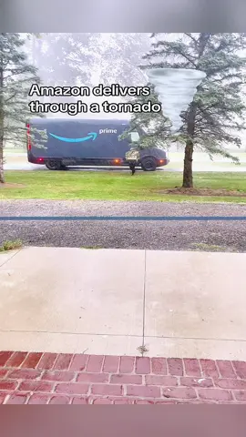 Anyone else have a great Amazon delivery story #amazon #delivery #amazonprime #tornado #storm #siren#fyp #foryoupage #fypシ #foryou #tiktok 