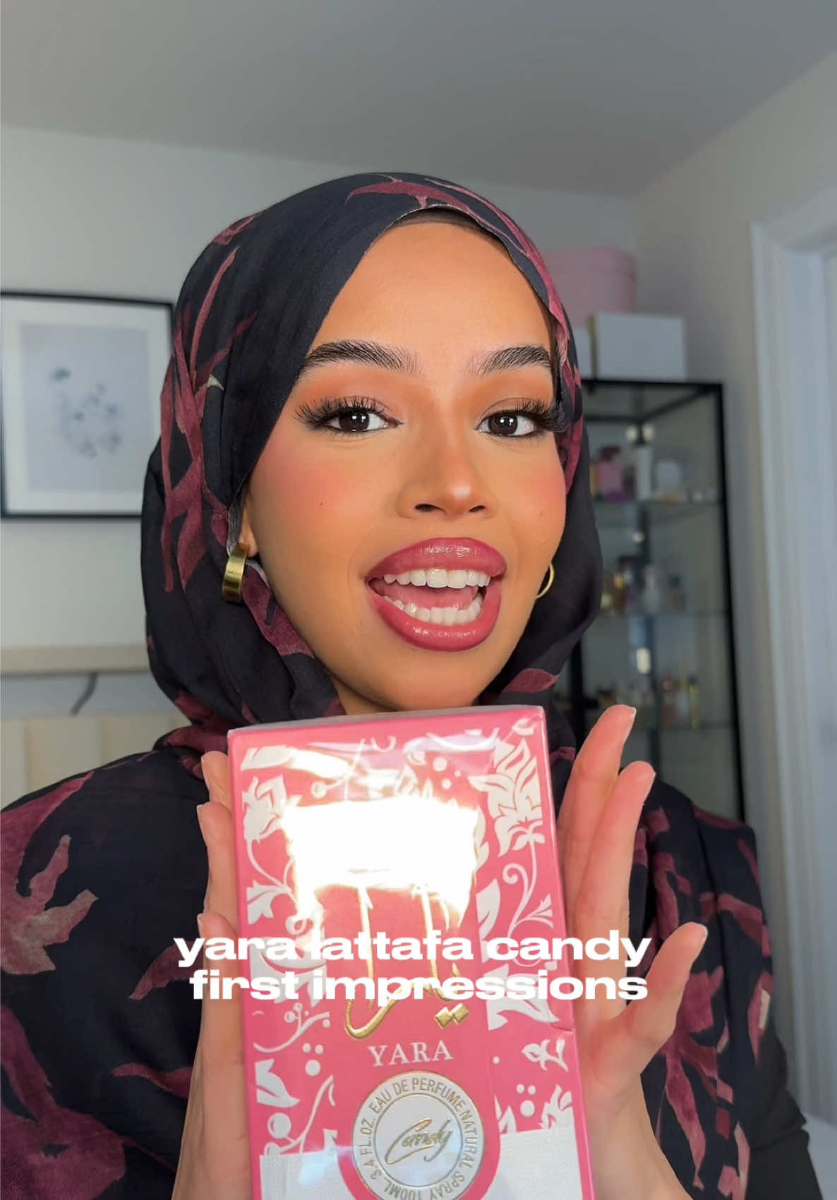 reviewing the yara lattafa candy perfume that my friend got me from Dubai 🍭 @Lattafa Perfumes #perfumetok 