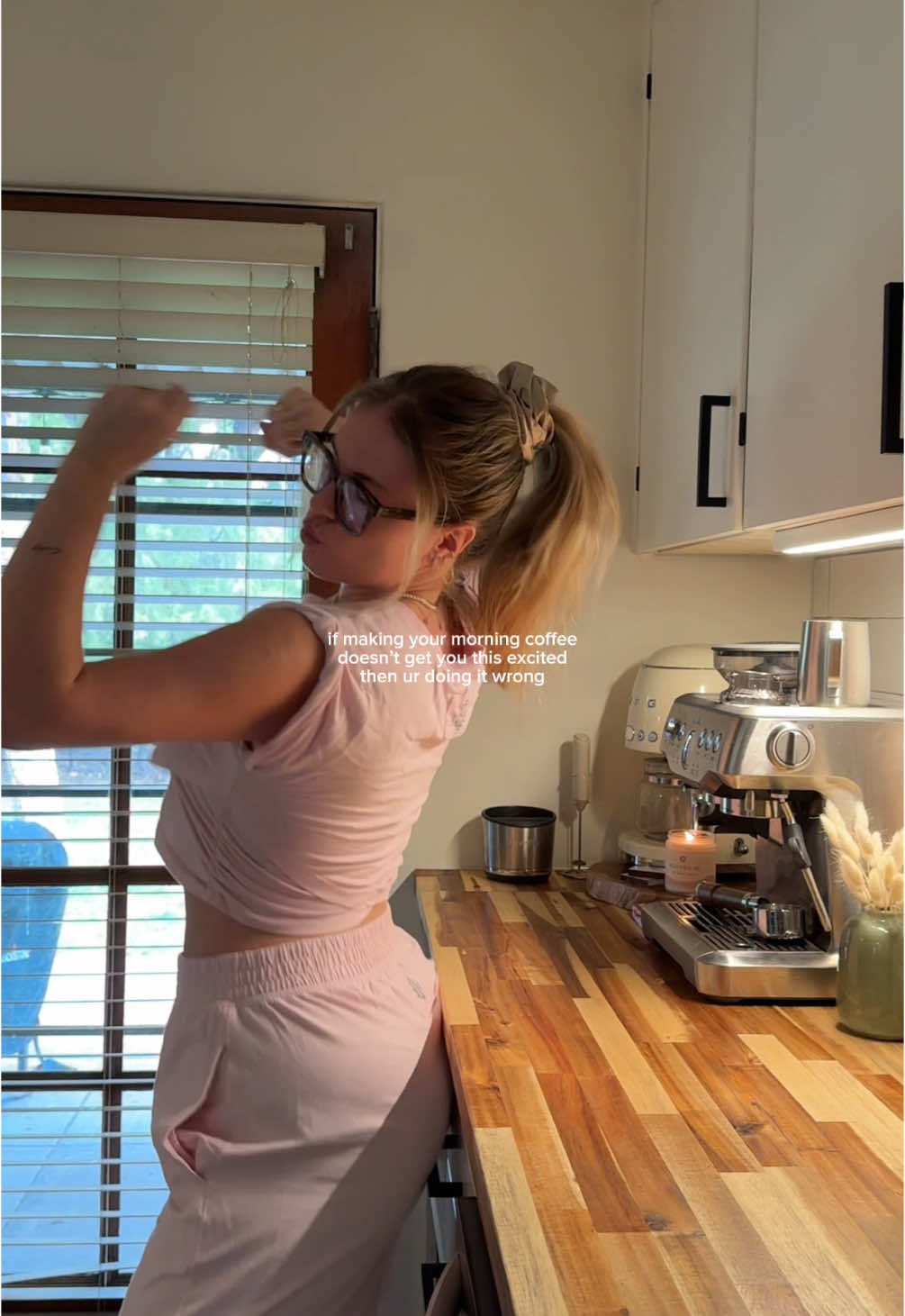 Thursday morning dance party at the coffee bar 🕺🏻🕺🏻🕺🏻🪩🌟🧚🏼☕️ honey brown sugar shaken espressos are a go to in this house !! #coffee #coffeetiktok #coffeetok #coffeerecipe #coffeeathome #coffeeasmr #athomecoffee #breville #brevillebaristaexpress #shakenespresso #brownsugarshakenespresso @Tapestry Coffee @Breville @Free People 