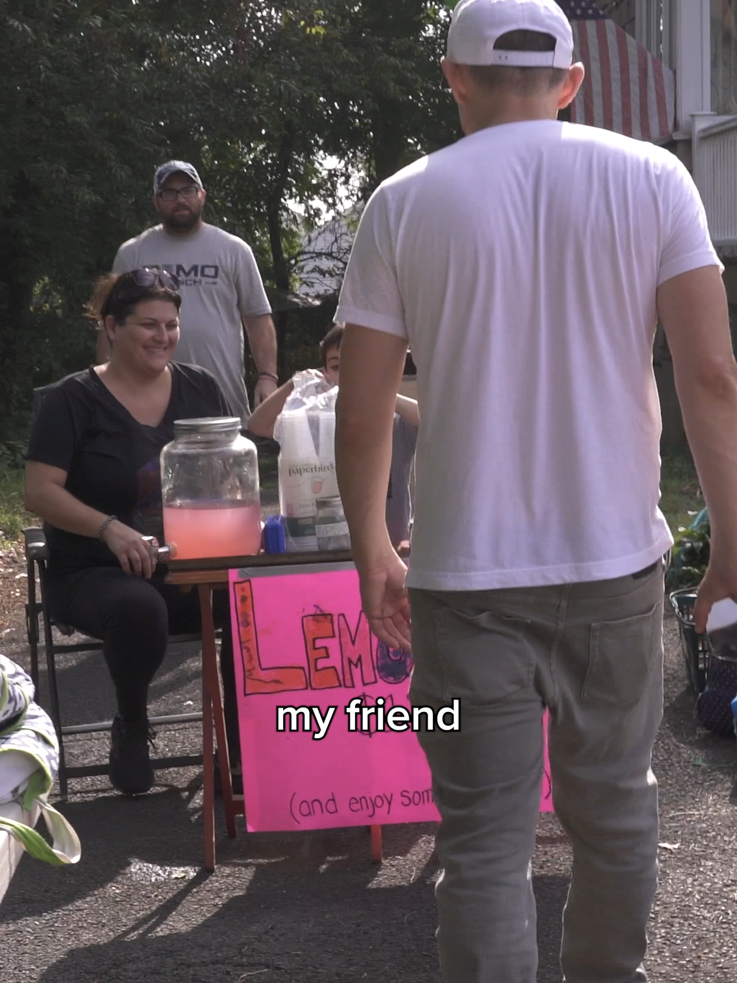 I grew up selling some lemonade 🍋 in the streets of Edison NJ .. everytime I see a kid slinging .. I’ll always stop and support … #entrepreneur #lemonade #lemonadestand #garagesale #yardsale #newjersey #entrepreneurship #garyvee