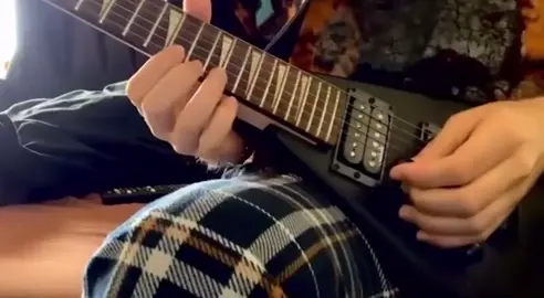 black veil brides - perfect weapon solo (pretty sure i played a bit of this wrong but it was years ago so who cares) #guitar #guitarcover #guitartok #blackveilbrides #guitarsolo 