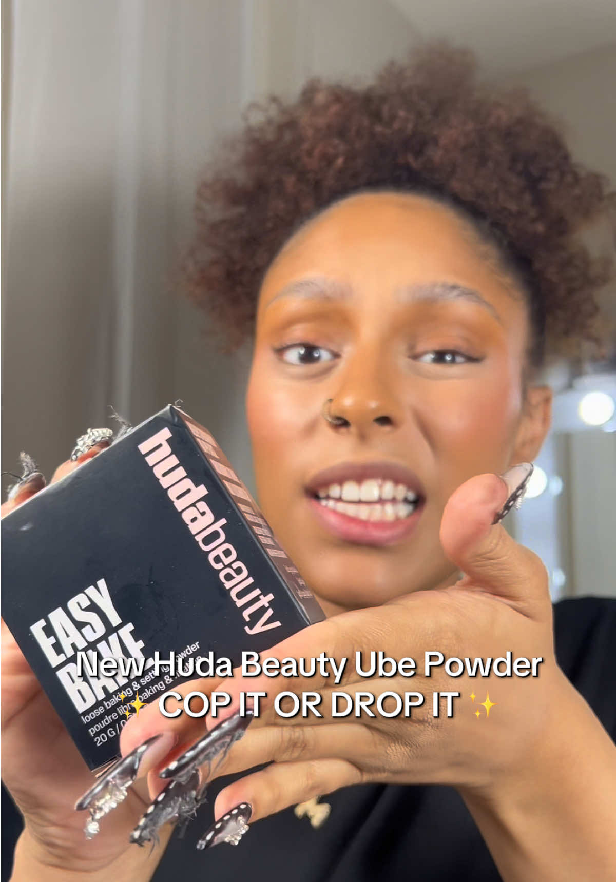 IS THE NEW @Huda Beauty UBE POWDER WORTH YOUR SHMONEY 💰🧐 #hudabeauty #hudabeautyube #hudabeautypowder #newmakeup #newmakeupproduct #honestmakeupreview #BeautyReview 