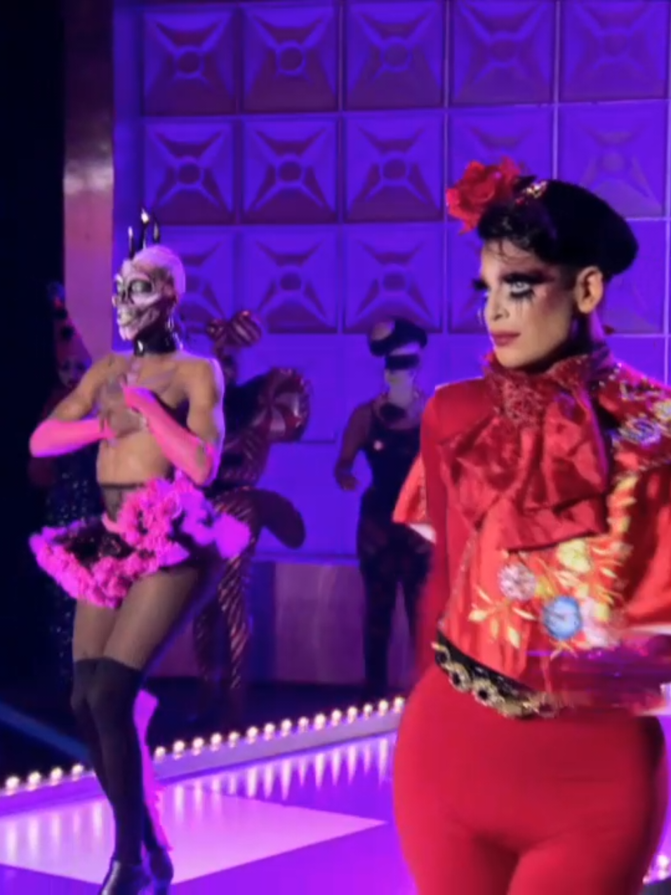 #NinaBoninaBrown #versus #Valentina #RupaulsDragRace #Season9 #drag #lipsync #fyp 