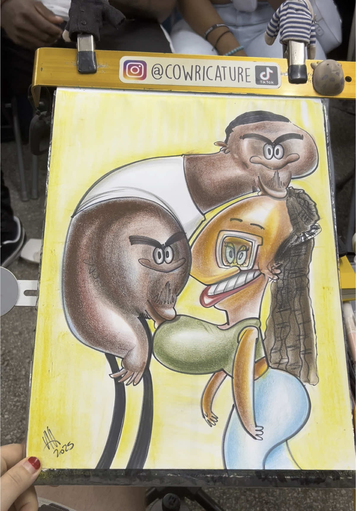 Thank lord he was good sport! 🤣🤣#cowricature #caricatura #laughteristhebestmedicine #miamidadecountyfair #goodsport 