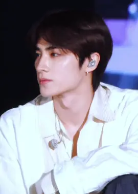 should start posting videos #xiaodejun #xiaojun #nct #wayv #fyp 