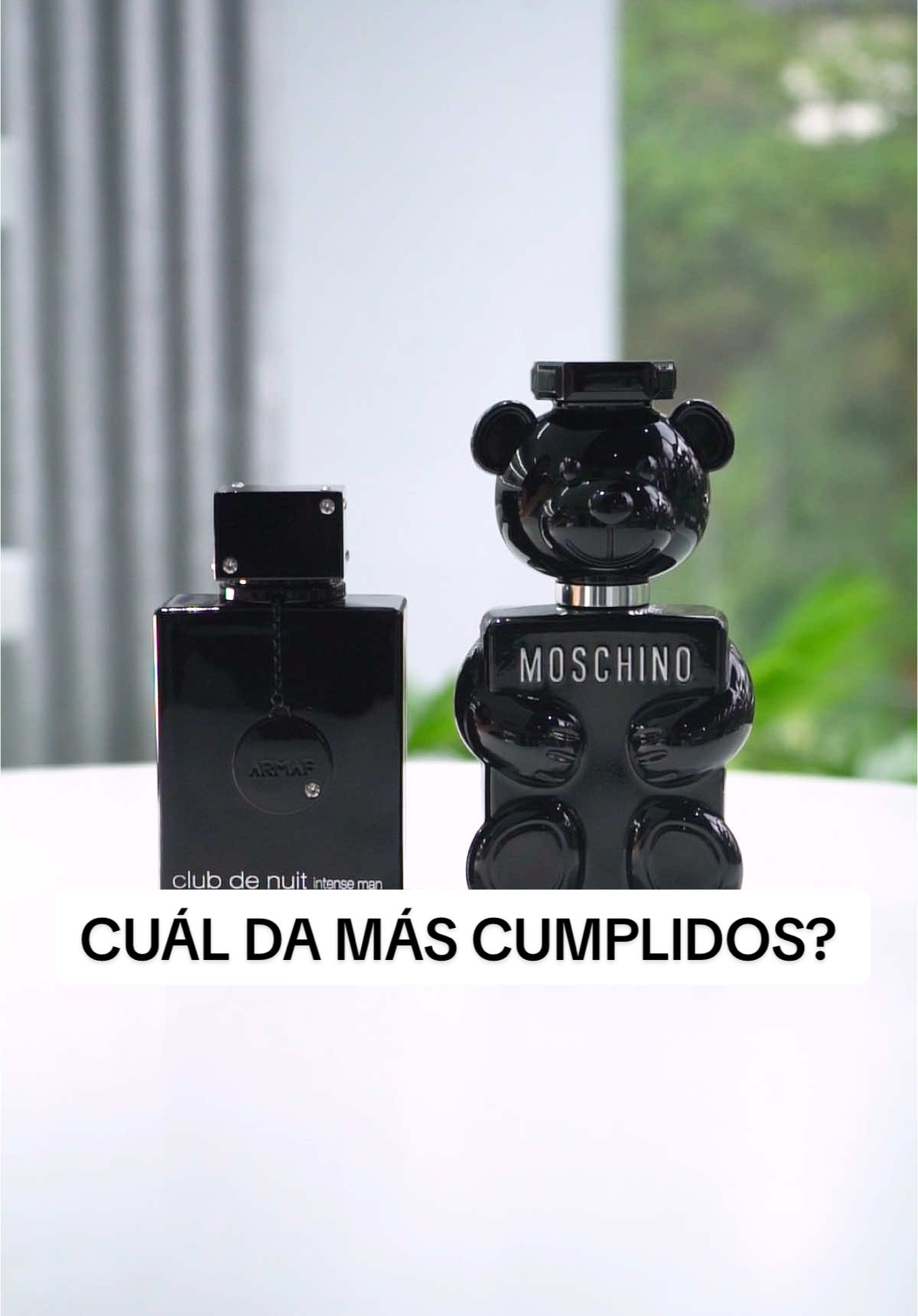 Para ti cuál de los dos da más cumplidos? 🤔 Club de Nuit es el perfume con mayor duración que conozco, sus notas de cuero y madera lo hacen muy intenso e irresistible ante las mujeres🔥 Toy Boy no es para todos los hombres, sus notas de rosas fijan muy bien en la piel y crean una adicción en las personas que lo huelen🤯 📍Puedes probar estos perfumes en tu piel en todas nuestras tiendas físicas  #toyboy #clubdenuit #labestianegra #perfumes #perfume #cualesmejor #vs #vsperfumes 