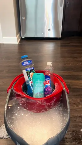 Another great combo!🫧🩵#CleanTok #cleaningtiktok #asmrsounds #cleaningasmr #moppingfloors #floorscrubbingasmr #scentbeads #wetmop #ajax #mrclean 