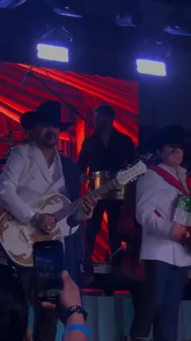 #losdoscarnales #pepon @Los Dos Carnales 