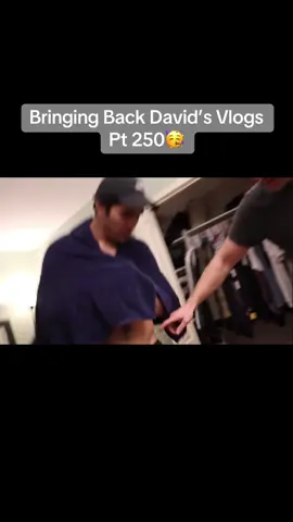 #foryourpage #davidsvlogs #daviddobrik #vlogsquad #funnymoments #fyp #littlefunny #daviddobriksvlog #funnyvideo 
