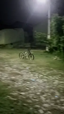 @Bicicleta do Além   o que vocês acha que tá acontecendo. Será um 