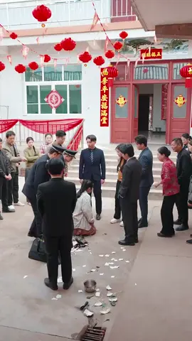 第1集：↑↑點擊視頻左下角按鈕看精彩全集#因為一個片段看了整部劇 #好劇推薦 