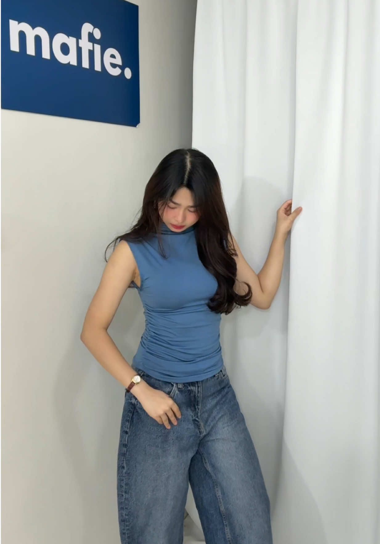 this DEMI TOP is the fit, PERIOD. #mafie #mafieph #demitop 
