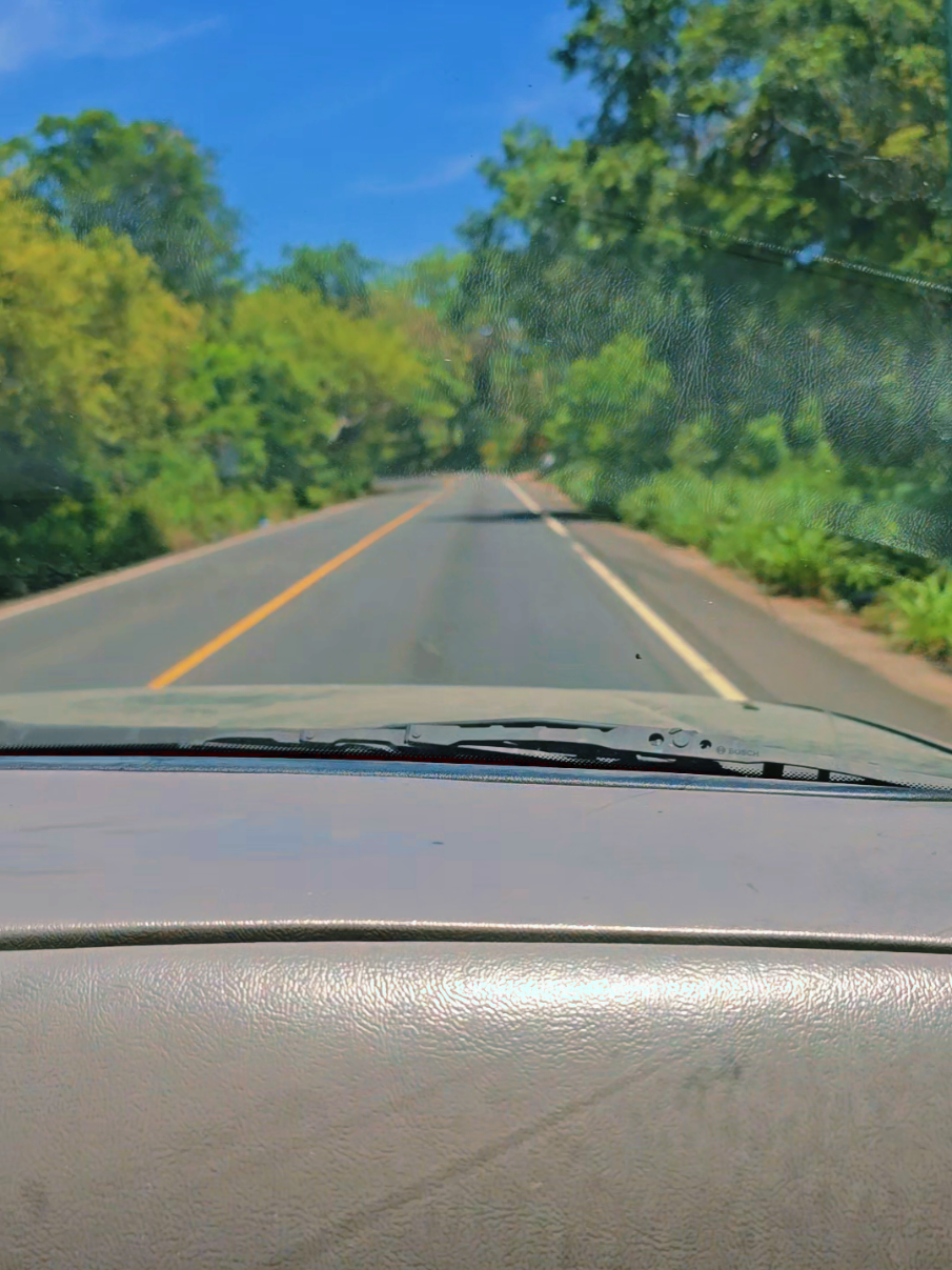 Dios guia siempre mis pasos  que Tu presencia me acompañe. #viaje #cristana #Dios #carros 