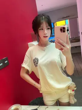 em vẫn ở đây mò…#CapCut #xuhuongtiktok #cutehotmeee #meoxinhiu 