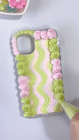✨ASMR Sakura Shells diy Handmade Decoden iPad Case #asmr #decoden #decodenphonecase #creamglue #decodencase #phonecase #handmade #DIY #fyp #usa #cheror #decoden #lovedeco  #sanrio #kuromi #melody #pochacco #cinnamon #pompompurin #sanriocore #gudetama #hellokitty 