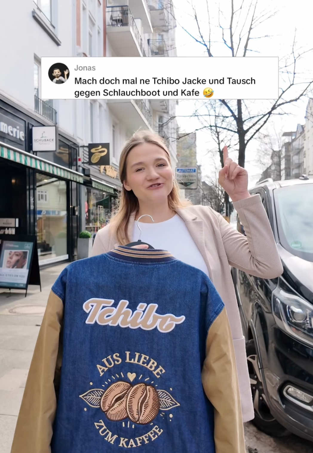Da einige das Video leider nicht sehen konnten, hab ich das Video nochmal hochgeladen 😅😇 Danke @tchibo für diesen tollen Tausch!!! ♥️ Das Social Media Team hat mich gefragt, ob ich eine Jacke für Tchibo machen kann - vor Ort wussten die Mitarbeiter aber nichts davon! Also sehr sympathische Reaktion von Boris 🥰 Anzeige/Markennnenung 