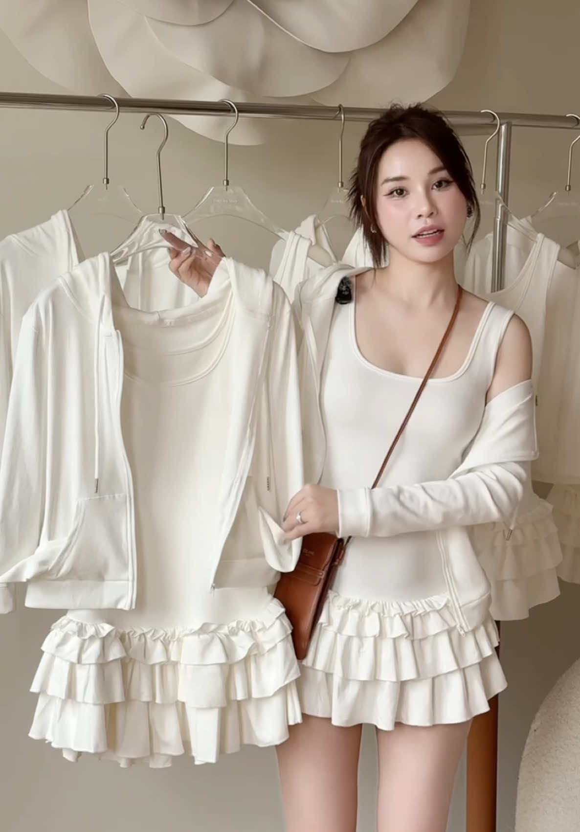 Set gì mà đẹp zị 🤭 lại còn mua 1 được 2 ạ ♥️♥️  DBD1138 #linhhoangboutique❤️ #linhhoangdaily #linhhoangday #tipsphoido #tipphoidoxinh #phoidodep #phoido #macdepmoingay #outfits #xuhuong #fyp #viral #OOTD #foryou #xuhuong2024 #CapCut 