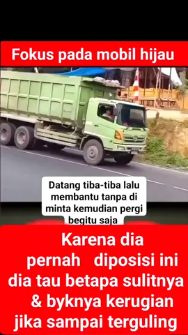 Inilah Solidaritas Para Drever Posisi di Jalan Menolong tanpa Pamrih tanpa imbalan ... Sigap dan Ikhlas segala Kondisi di jalan aspal #salamsantunparadreverindonesia#penjuangreceh😊💪 #titokinverasiku🤠☕ #pyfツviral_❤ 