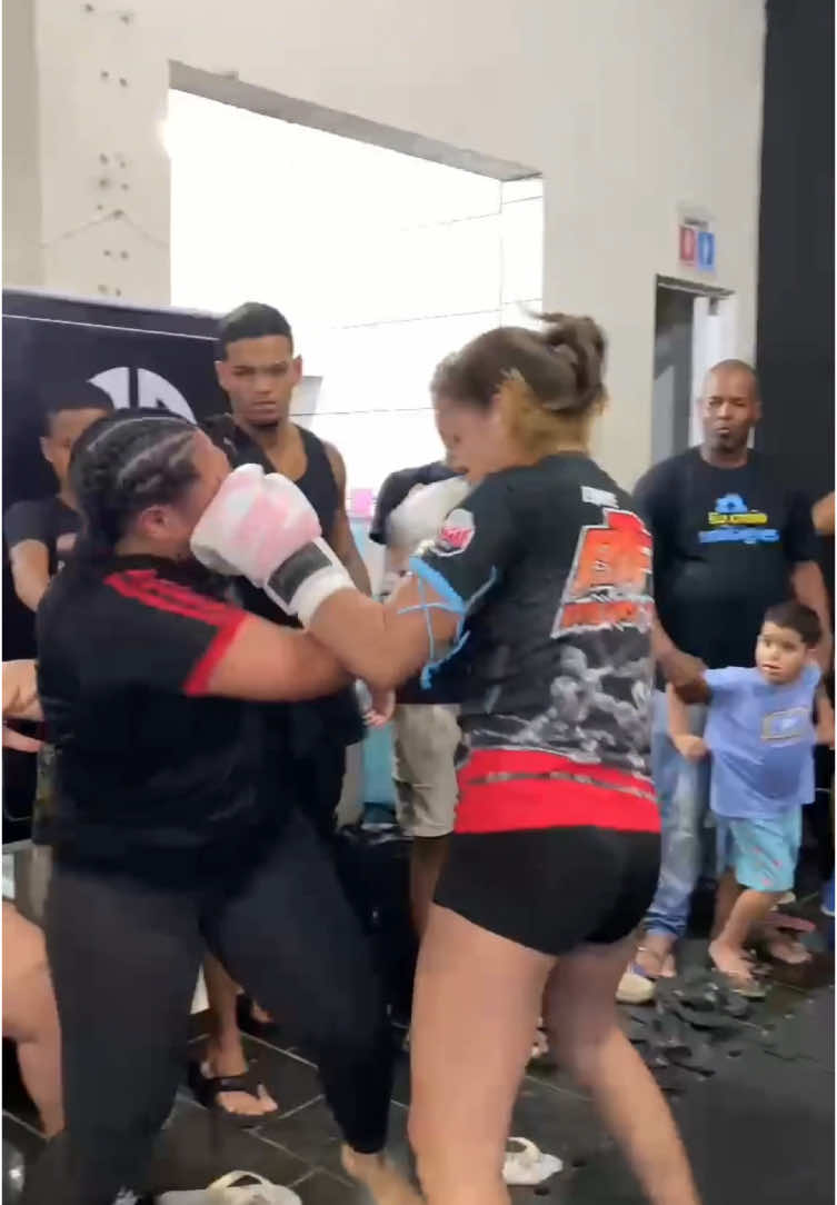 Incrível boxe##CapCut##Competidor##Atleta##Lutadora##Competidora##lutadorafeminina##Muaytay