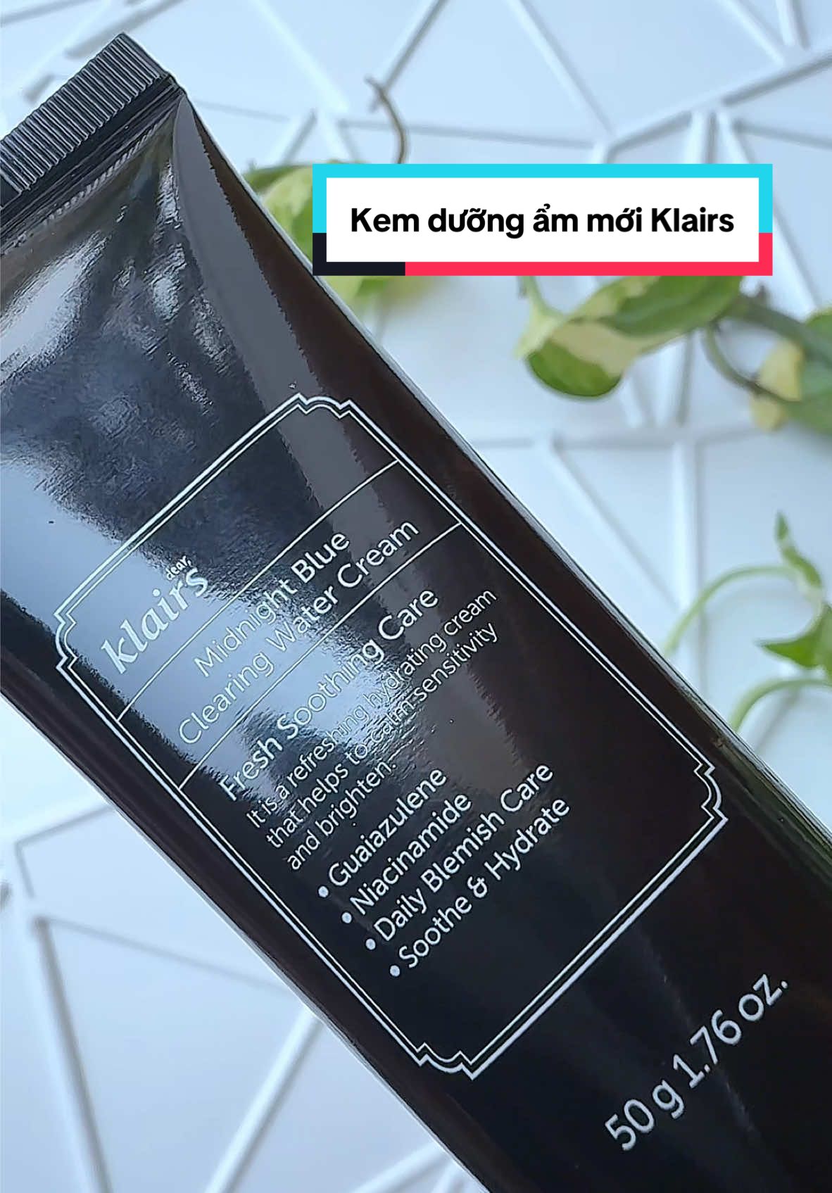 Đúng là kem dưỡng quốc dân đây mà, càng ngày càng cải tiến. Bản mới này dùng mỏng nhẹ vô cùng luôn ấy 😘 #dearklairs #KEMXANH10S #kemduongam #klairs #mypham #skincare #viral #tiktok #tiktok #xuhuong #duongda #beauty #sanseal 