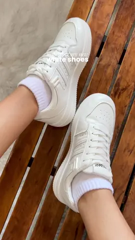 Very affordable white shoes #whiteshoes #shoesforwomen #sneakersforwomen #whiteshoesforwomen #affordableshoes #shoesrecommendation 