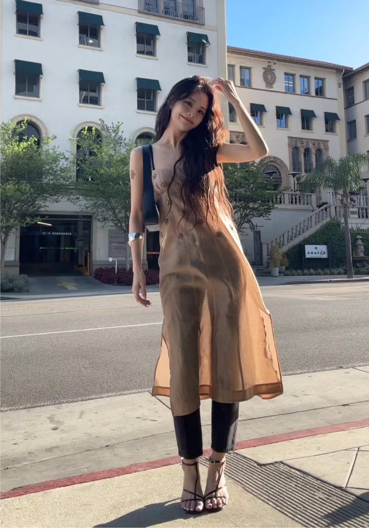 With my girl in LA💗 Which look is your favourite??✨