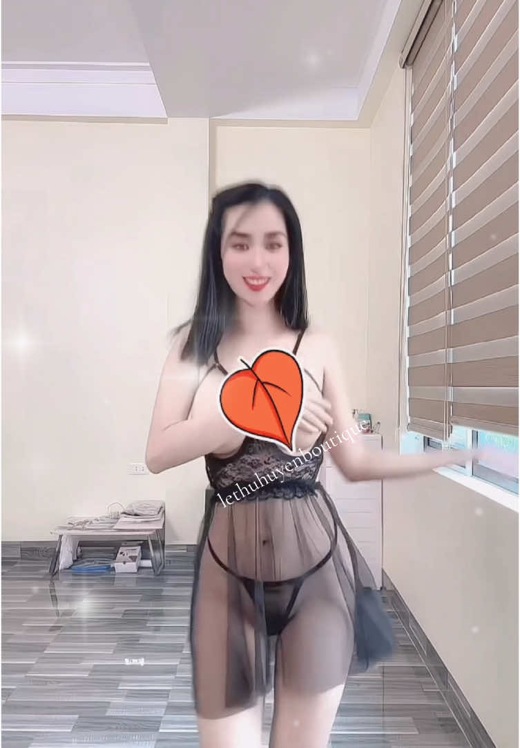 Mặc như không mặc luông 😂 #bikini #hotgirl #bra #underwear #lookbook #xuhuong2025 