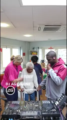 Love her ❤️#djagonline #teamag #ukdj #london #djlife #deejay #tiktokdj #popular #carehome