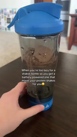 Love this thinngggg haha #creatorsearchinsights #proteinshake #healthyeating #foryoupage #excercise #blender 