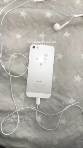 iphone 5s 🍀 #iphone #iphone5s #aesthetic #vintage #digicam #fyp #fyppppppppppppppppppppppp 