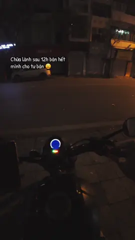 Ngày làm việc 12h thay vì đi ngủ thì tôi chọn lái xe vòng quanh thành phố. Nhiều người nói tôi bị điên, làm chị vậy cho cực, mệt người,... Nhưng mà họ đâu biết lúc được cầm lái trên chiếc xe mình yêu thích lượn khắp phố phường là lúc tâm trạng thấy thoả mái nhất 😩#xsr155 #nightride #yamaha #hanoi #hanoivedem #viral #fyp 