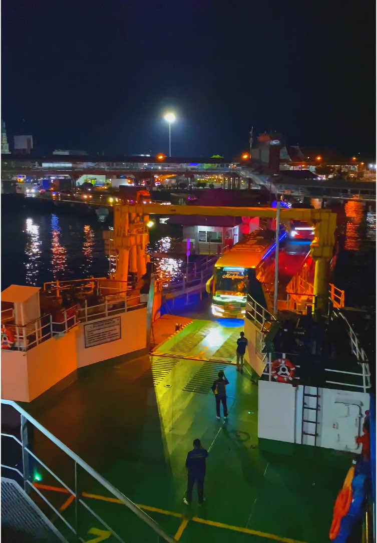 See you Java, Wecome Bali.. #kapal#penyebrangan#ketapang#bali#fyp#fypシ゚#tiktok#sadvibes🥀#berandafyp 