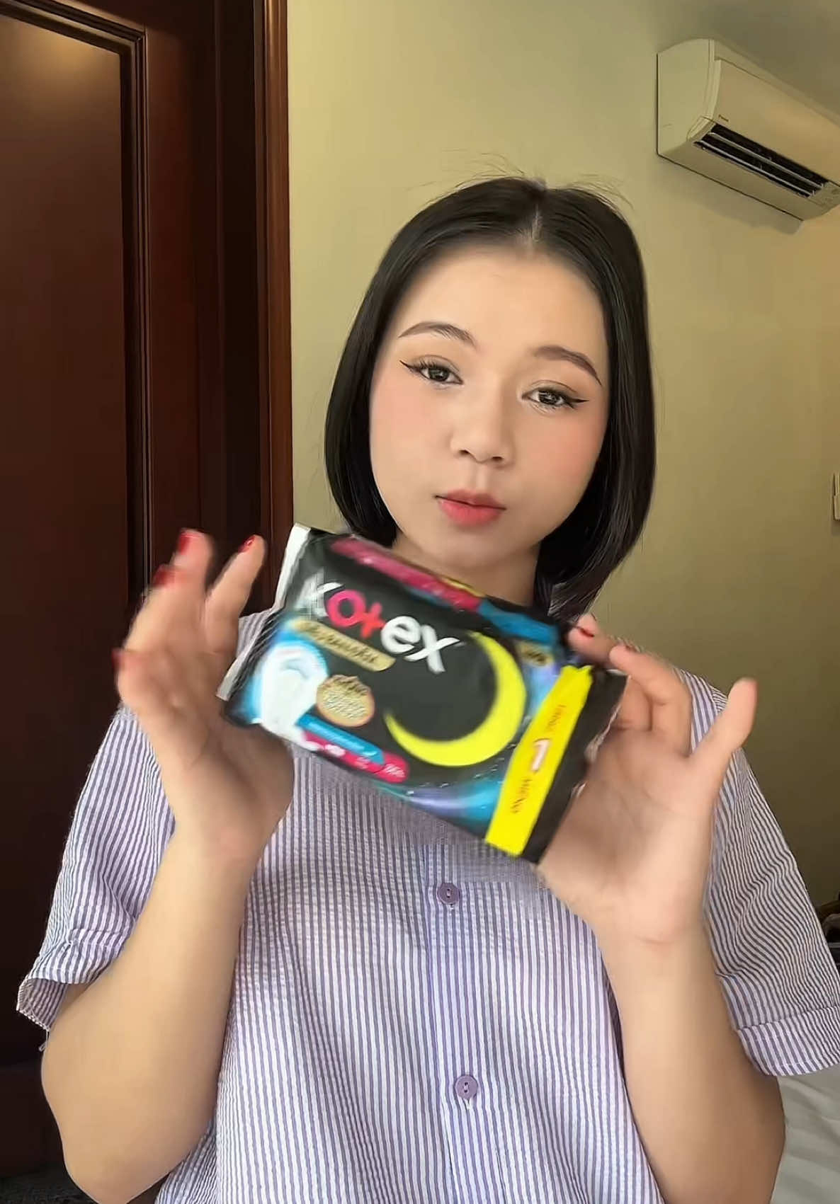 Hông còn ngại diện đồ trắng mỗi khi bà dì ghé nữa rồi nhe #Kotex #SieuBanDem #KotexSieuBanDem #MoonCushion