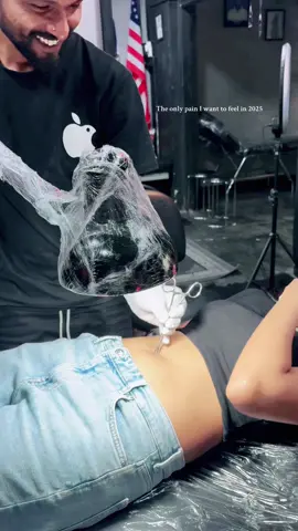 The pain was like a 4/10 #CapCut #fyp #fy #foryoupage #srilankan_tik_tok🇱🇰 #srilankan #vindiiii #tiktok #browntiktok #bellypiercings 