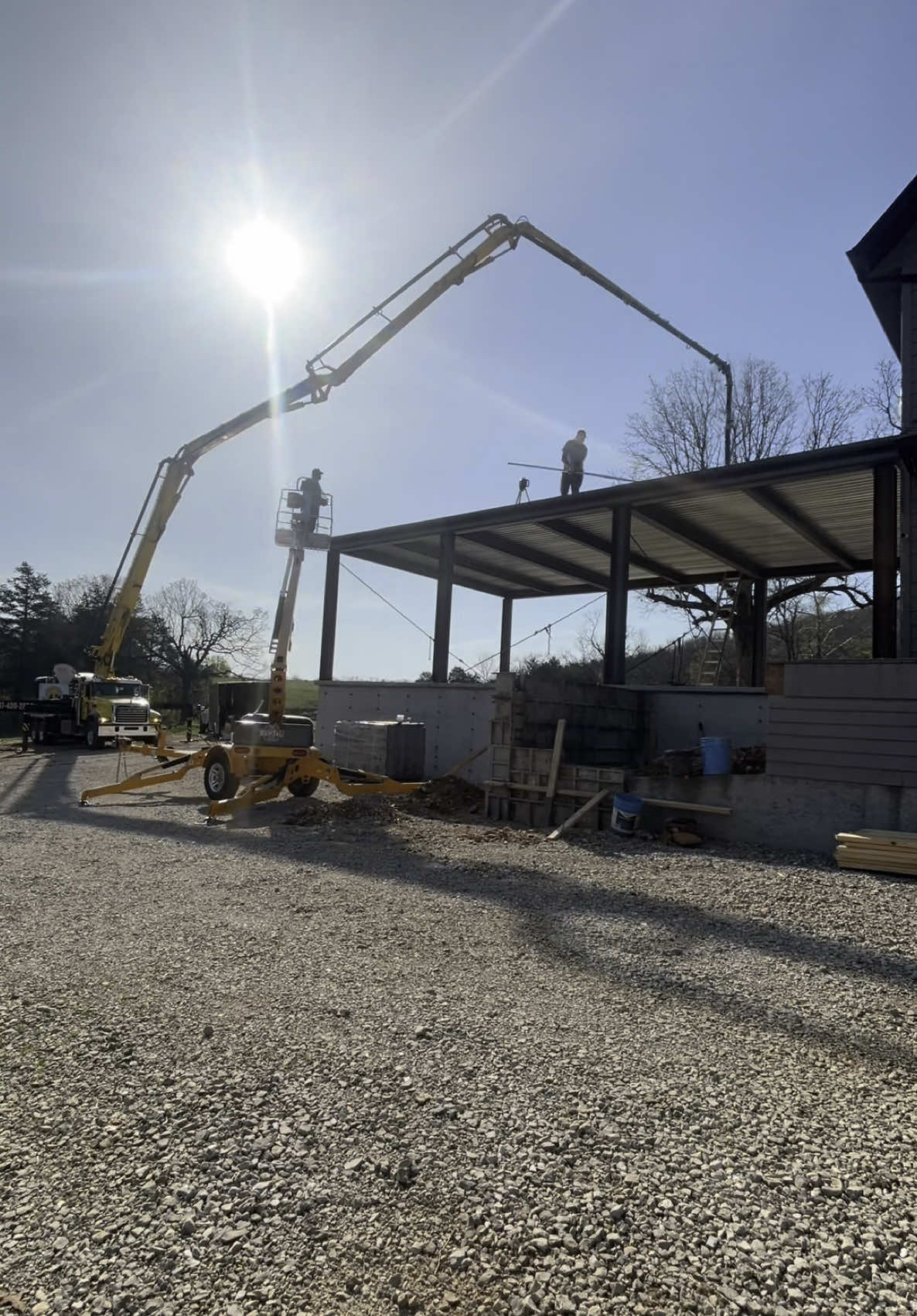 If you wanna be a big dog, you gotta do big dog things! #concretework #concrete #construction #concretefinisher #sunny #fyp 