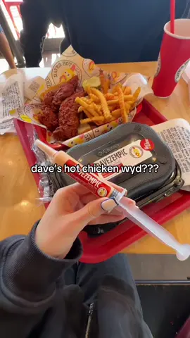 dave’s hot chicken has officially hopped on the mini food trend #daveshotchicken #minifood #daveshotchickenreview #Foodie #FoodLover #explorepage @Dave’s Hot Chicken 