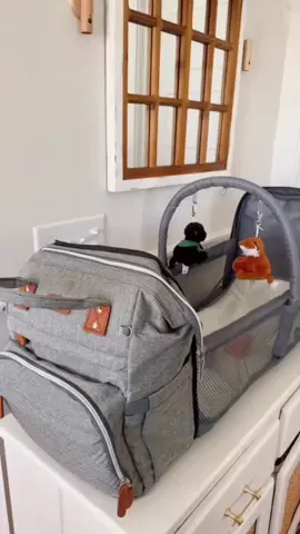 ✨Mochila Multifuncional que vira berço Encontrei na Shopee essa mochila que ajuda as mamães no dia a dia, em viagens ou passeios 🌼 Me manda um oi que eu te envio o link 😉 #shopee #shopeebrasil #maedemenina #gestante #maedeprimeiraviagem #enxoval  #enxovaldebebe 