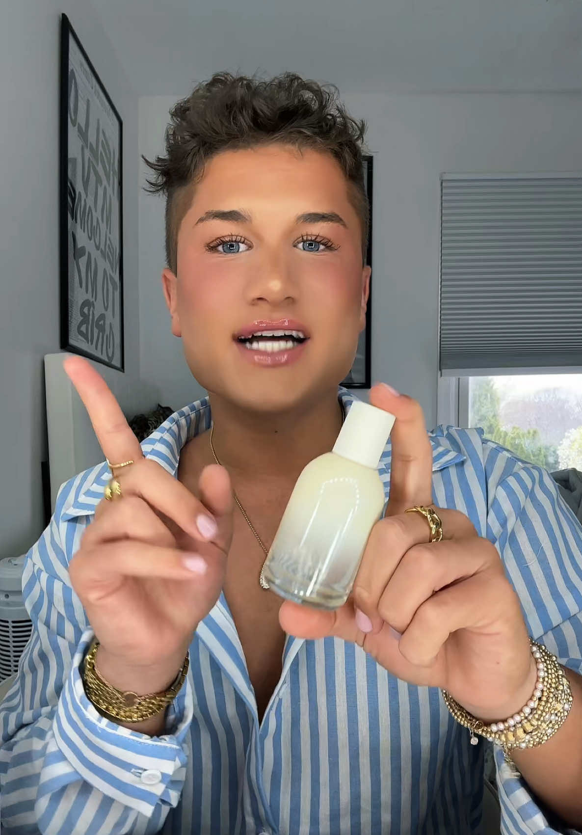 Let me put you ON. 🥥✨🤍🥂 #perfumetiktok #smellgood #fragrance @Glossier 