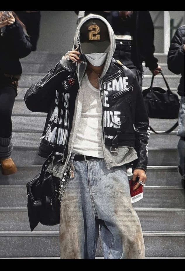 his outfits 🙏🏼🙏🏼 #fyp #niki #riki #nishimura #enhypen 